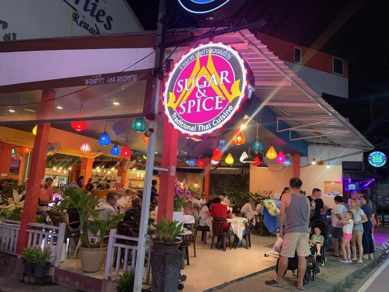 Sugar And Spice Inn Kata Beach  Exteriör bild